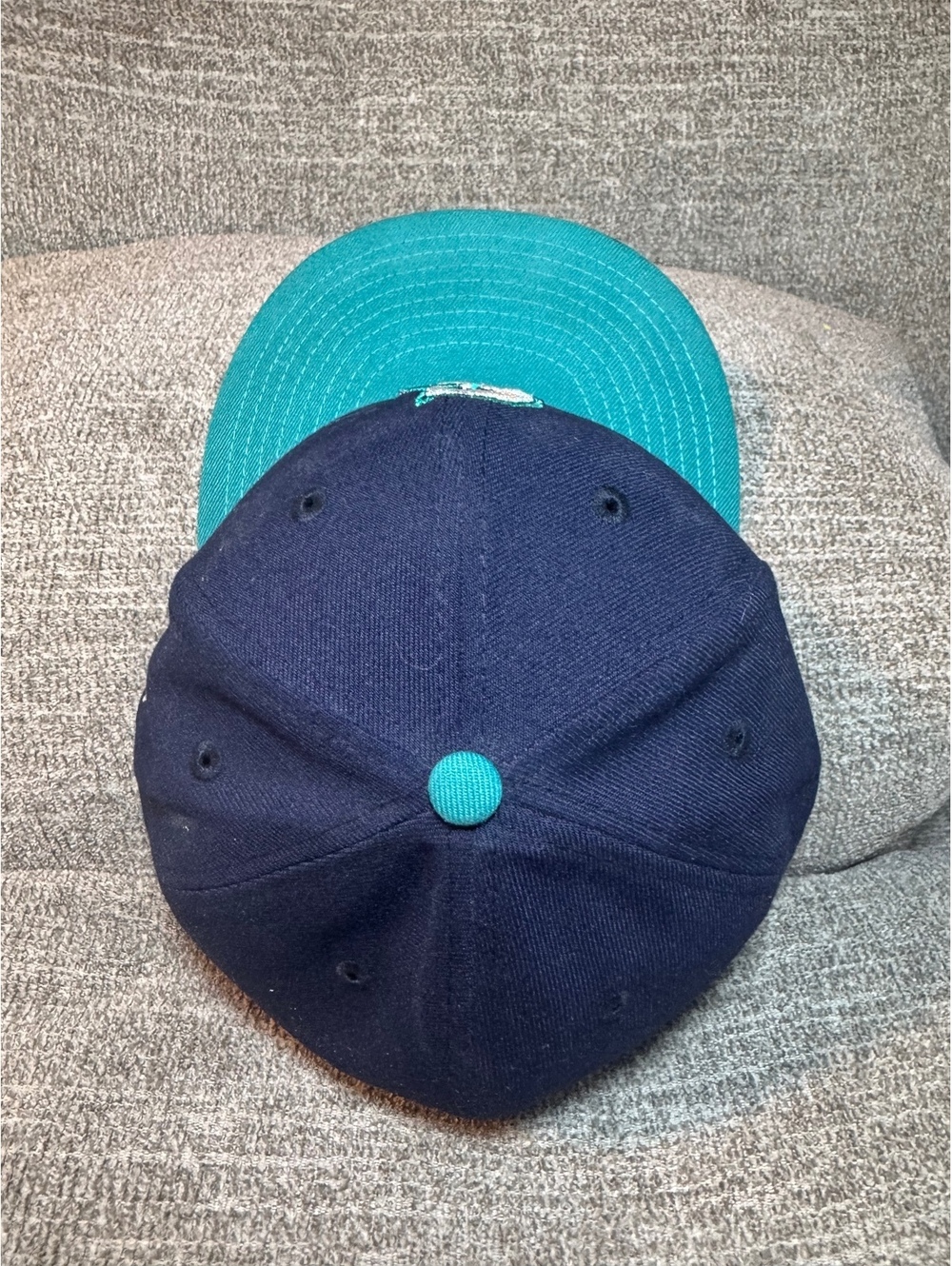 Seattle Mariners New Era 59FIFTY Fitted Hat - Size 7 5/8 - Picture 5 of 10